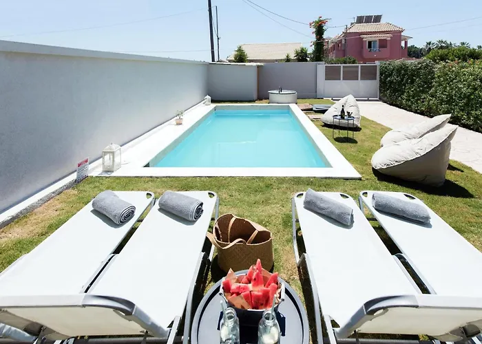 Luxurious Private Pool Spyridoula Villa *